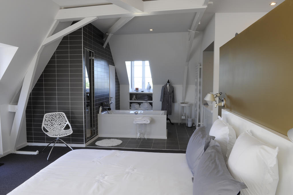 Chambres D'Hotes Les Tilleuls Cognac Habitación foto